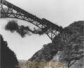 立野鉄橋＝長陽村。昭和２６年１０月国鉄高森線は、立野～高森間を運行し、高