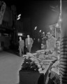 夜のトウキビ売り＝熊本市内