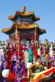 泗水秋まつりで再現された中国の儀式＝菊池市