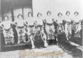 大正末期　球磨郡多良木町の女相撲の力士　※写真集・熊本１００年より