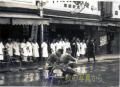 昭和18年ごろ　戦時中、上通商店街での毒ガス防護演習