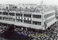 昭和27年6月　鶴屋百貨店が開店。大勢の買物客でにぎわう＝熊本市手取本町