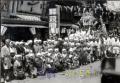 昭和27年の夏ごろ　立願寺温泉祭りでの中町商店街の人々＝玉名市中町　※熊