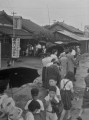 ６・２６熊本大水害　パン屋の前にできた列＝熊本市出水町