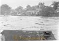 昭和28年6月　６・２６水害。白川・代継橋付近を流れる民家　※写真集・熊