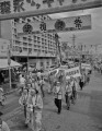 ６・２６熊本大水害　水害復興祭の市民パレード＝熊本市新市街