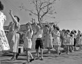 第１回熊本市民レクリエーション大会　親子仲良く盆踊り＝熊本市