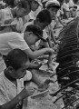 動物粘土工作コンクールの子どもたち＝熊本市水前寺の熊本動物園