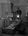 熊本県史編さんに一役、県立図書館の移動用マイクロフィルムカメ
