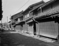 細工町付近　かつてのタバコの町小沢町通りも今はひっそりした住