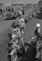交通安全旬間　女性ドライバーたちのスクーターパレード＝熊本市
