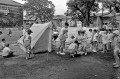校庭でキャンプ生活＝熊本市の向山小学校
