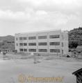 建設中の本渡中学校新校舎＝本渡市