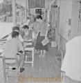 樋合小学校で行われた熊日巡回診療＝天草郡松島町