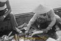 有明海・玉名地先のマス網漁。舟の上で料理＝玉名市近郊