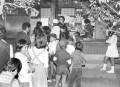 手取菅原神社例祭　伝統の”うそ替”に集まった子どもたち＝熊本