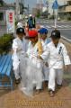 柔道少年・少女が清掃活動　ごみを拾い集める「菊誠館」の小学生たち＝菊池市