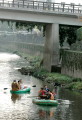 坪井川で川下りする「熊本城４００年と熊本ルネッサンス」県民運