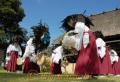 五家荘紅葉祭の観光イベント「筑前琵琶と古代踊り」で、久連子古代踊りを披露