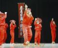 「球磨川物語」で披露された庄屋の猿踊り＝熊本市