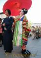 城彩苑で花魁（おいらん）道中＝熊本市